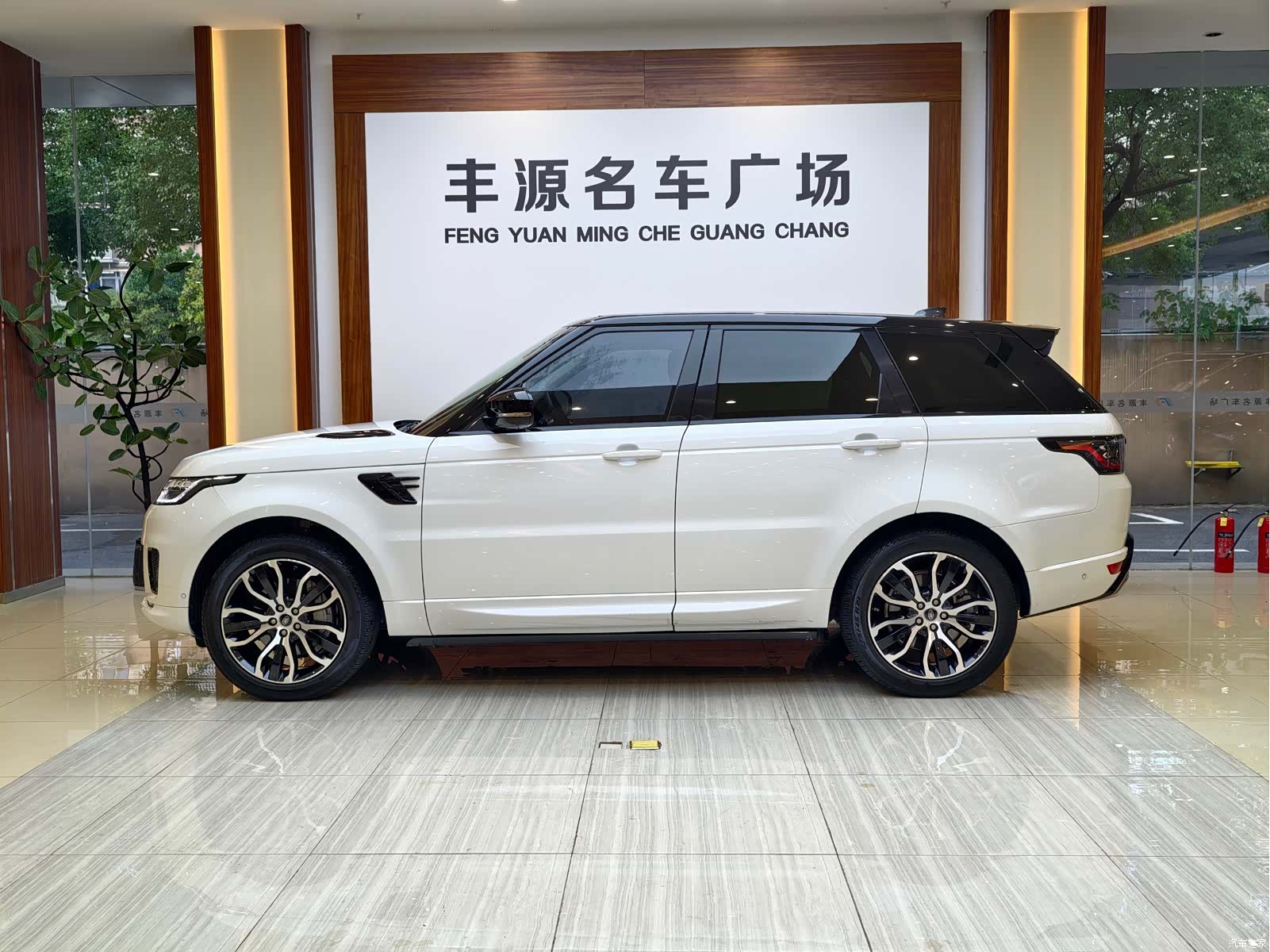 Land Rover Range Rover, 2022 25