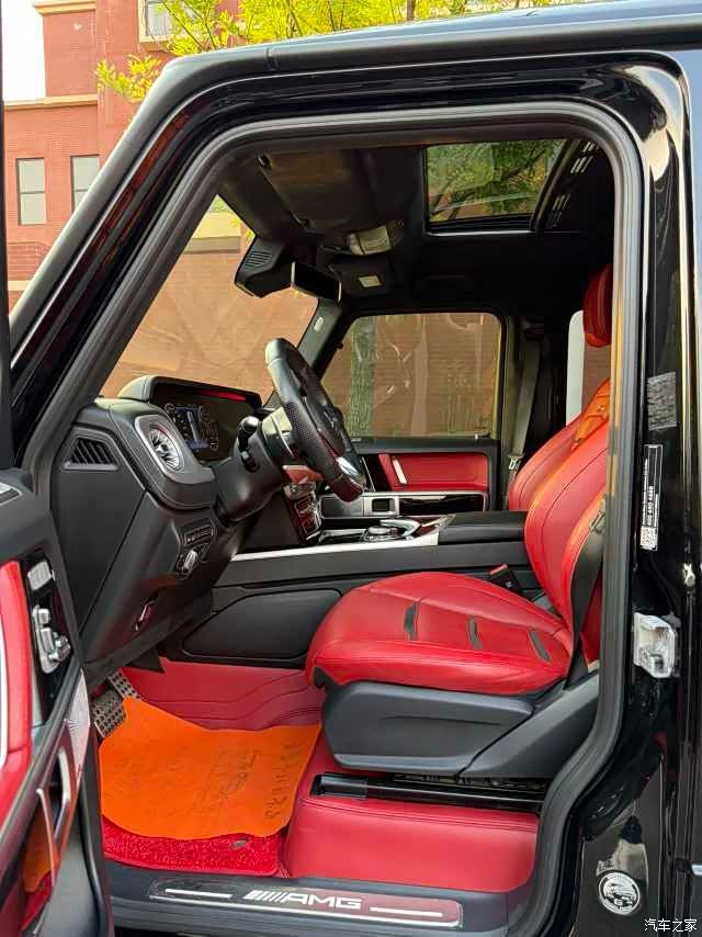Mercedes-Benz G-Class, 2025 4