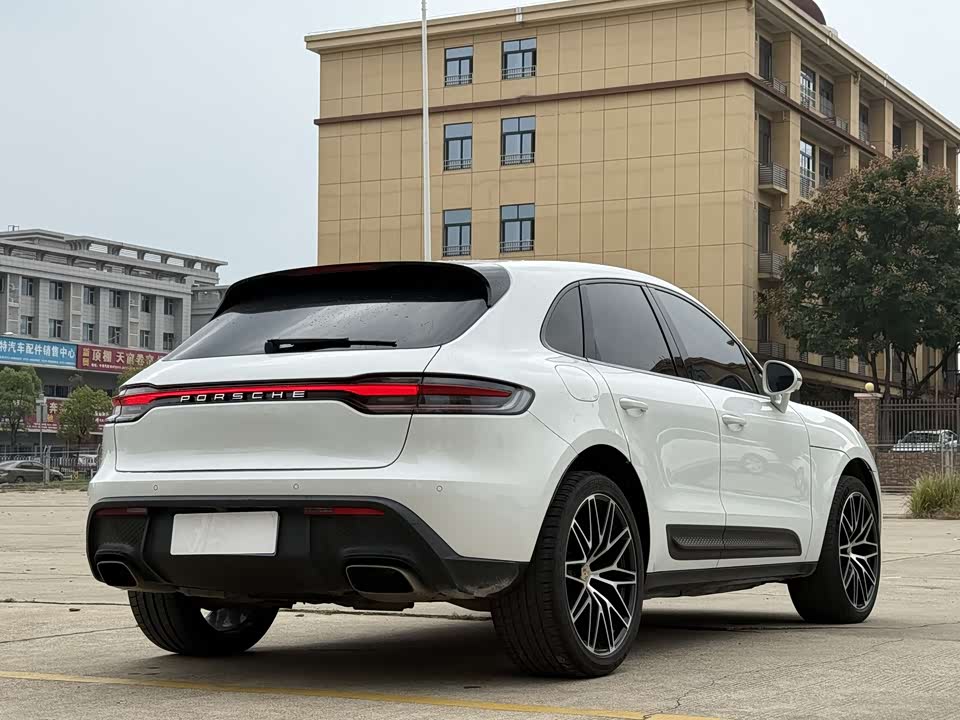 Porsche Macan