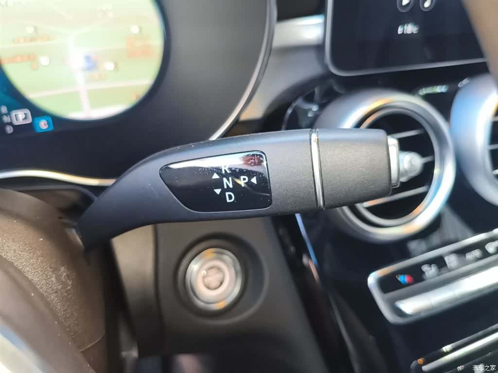 Mercedes-Benz GLC, 2022 10