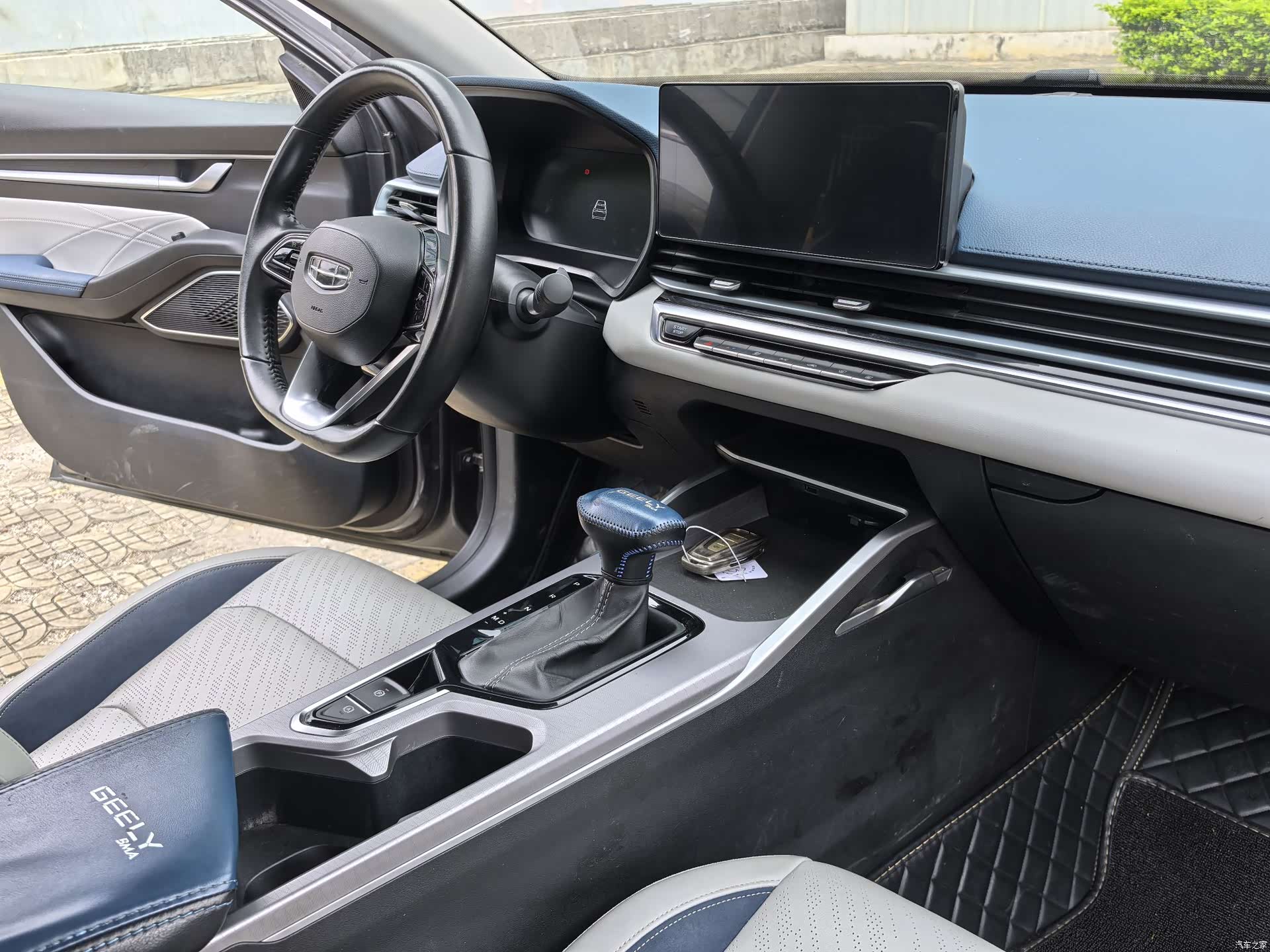 Geely Emgrand, 2021 14