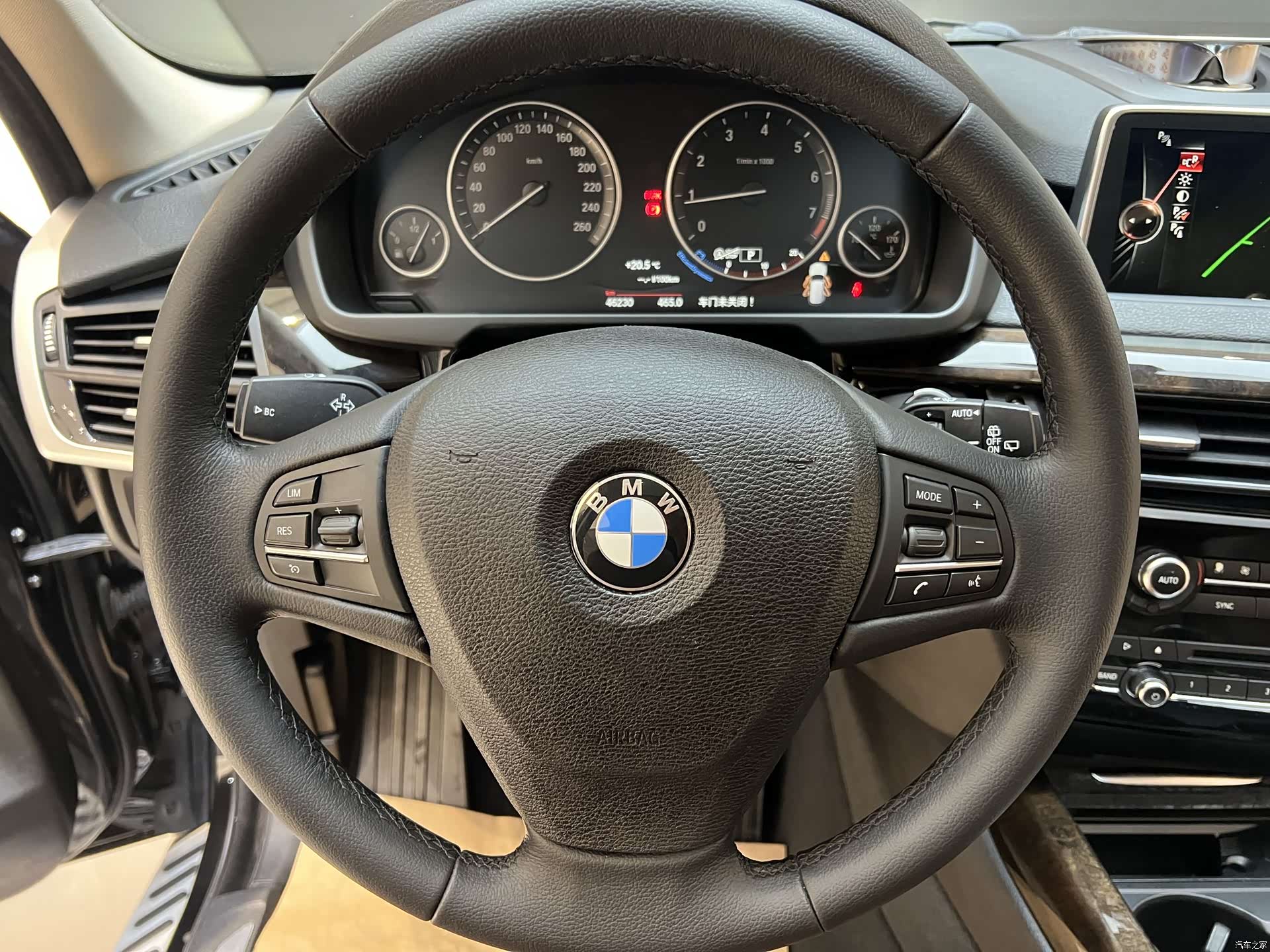 BMW X5, 2016 9
