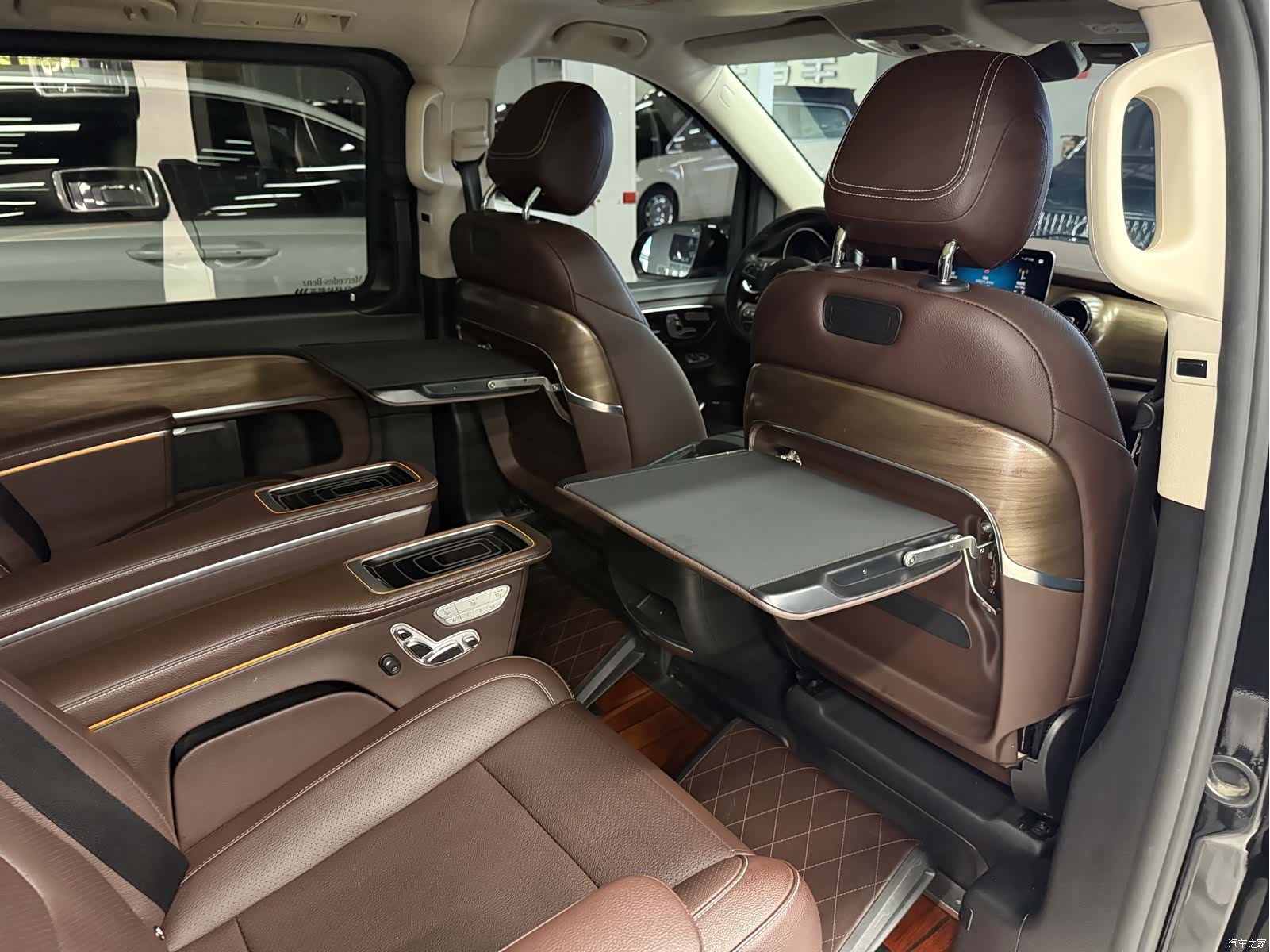 Mercedes-Benz V-Class, 2022 6