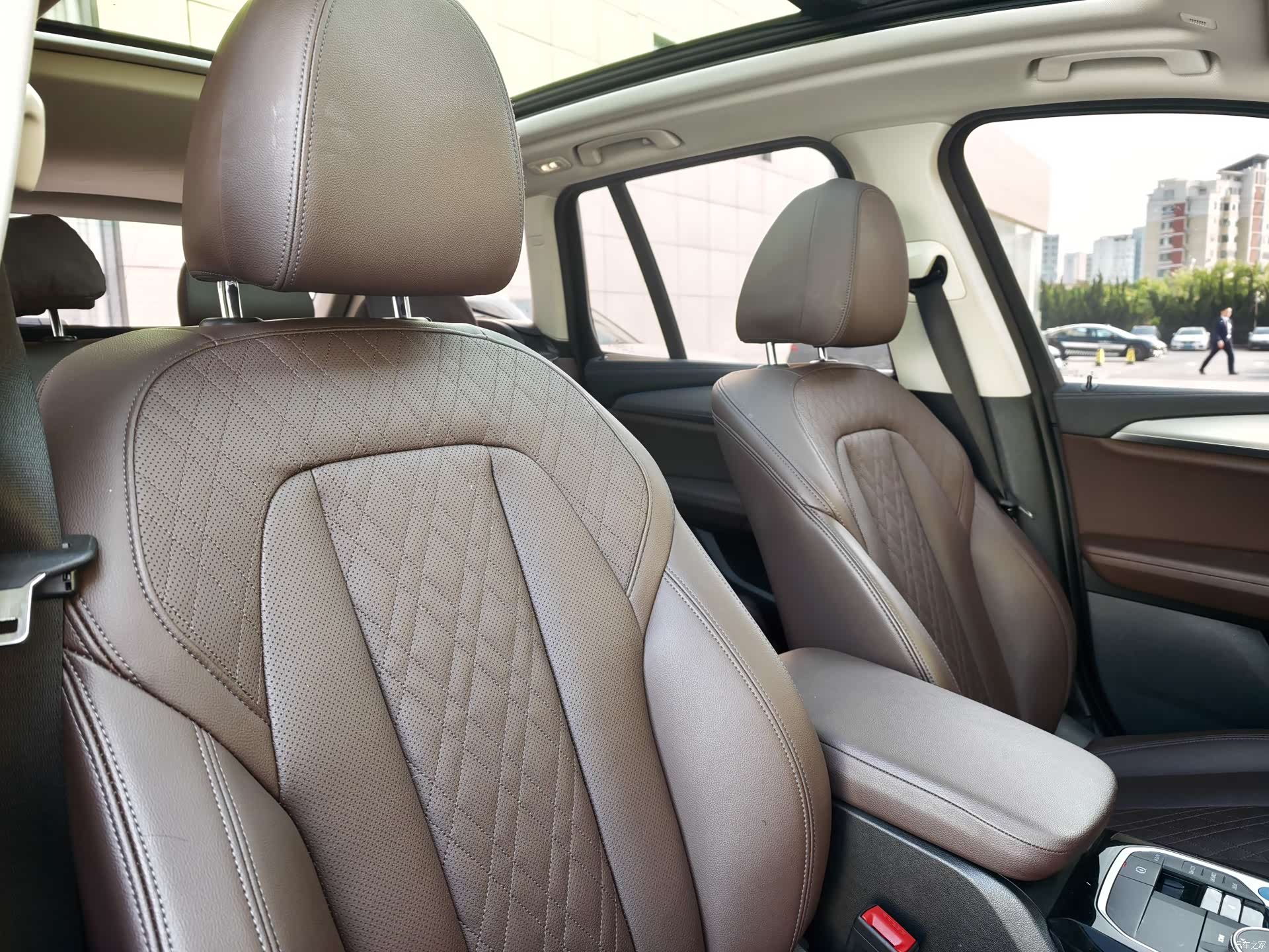 BMW iX3, 2024 18
