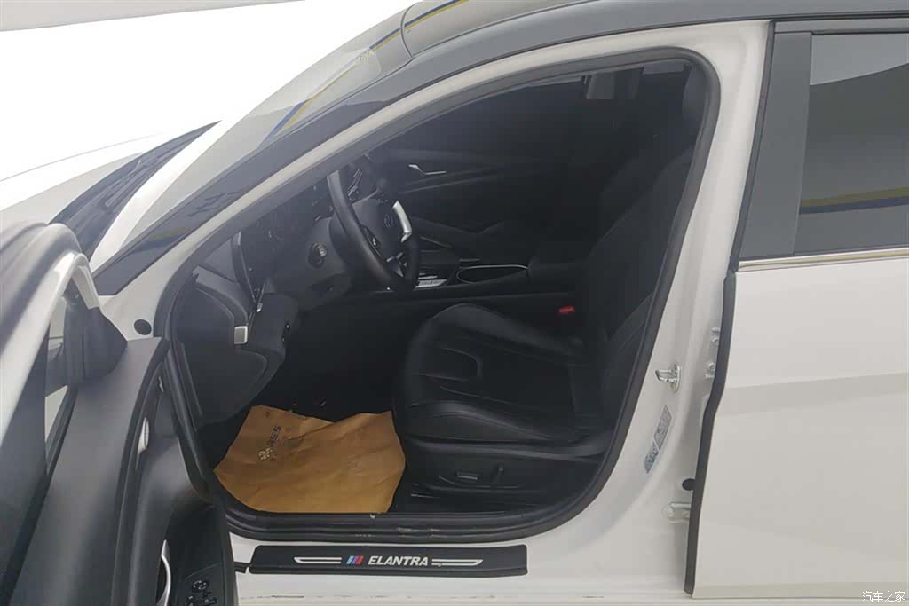 Hyundai Elantra, 2021 9