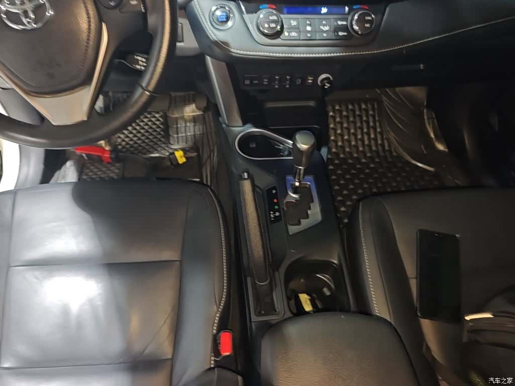Toyota RAV4, 2017 14