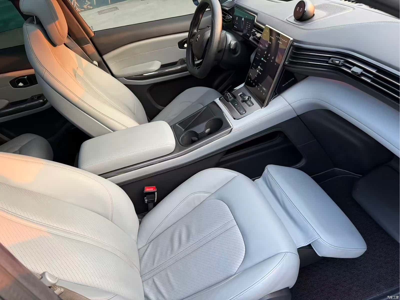 NIO ES6, 2019 10
