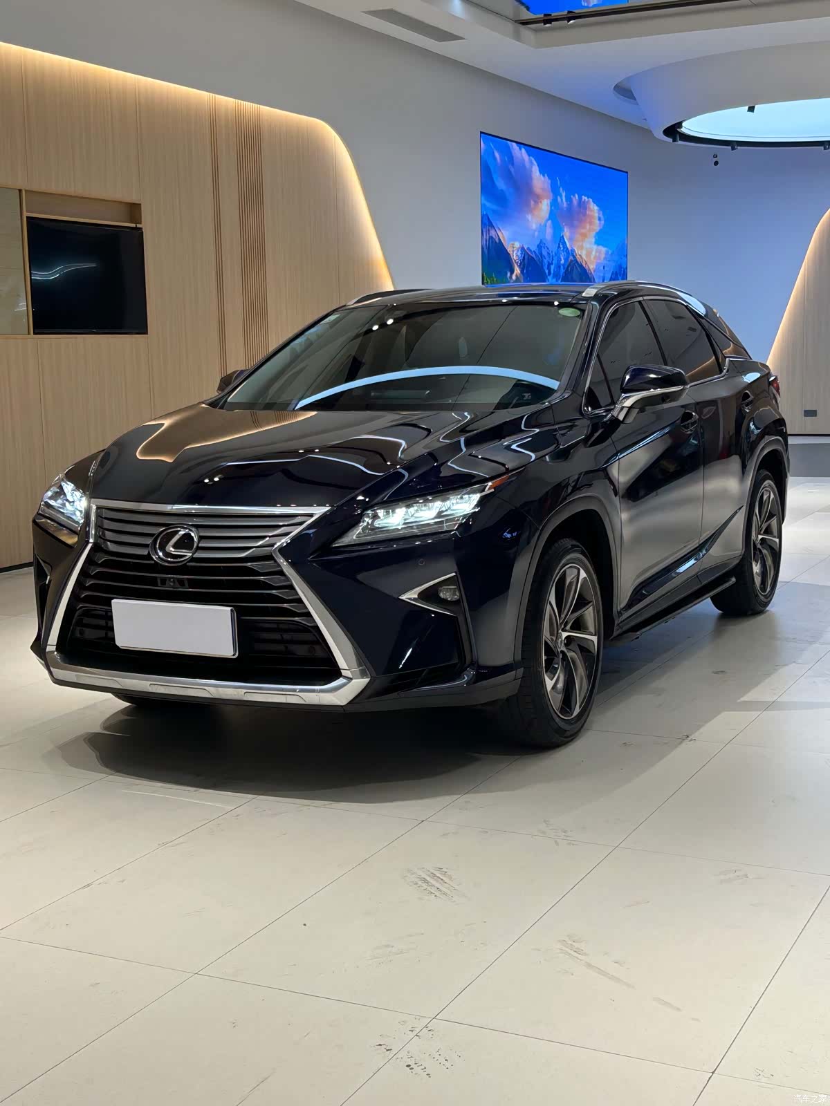 Lexus RX, 2018 1