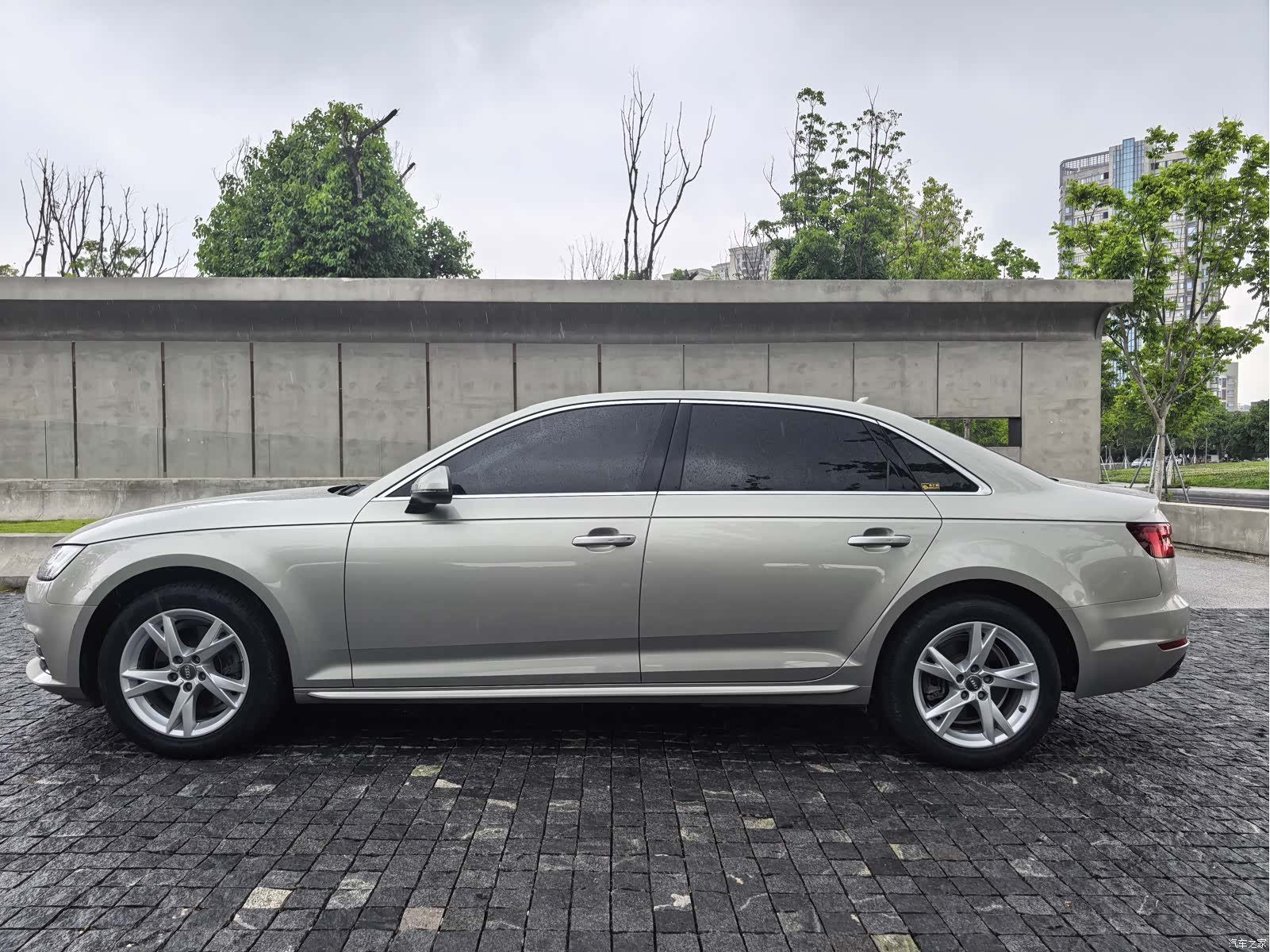 Audi A4L, 2018 15