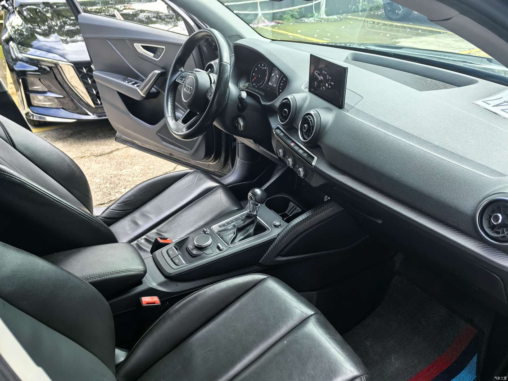 Audi Q2L, 2019 6