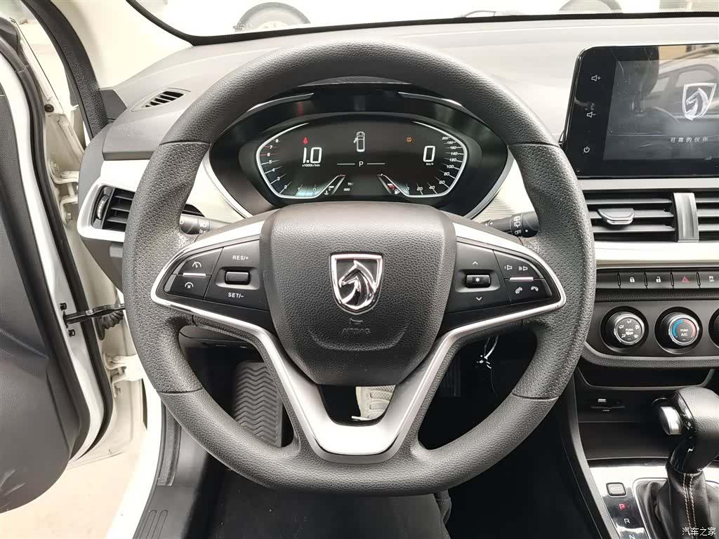 Wuling 360, 2020 11
