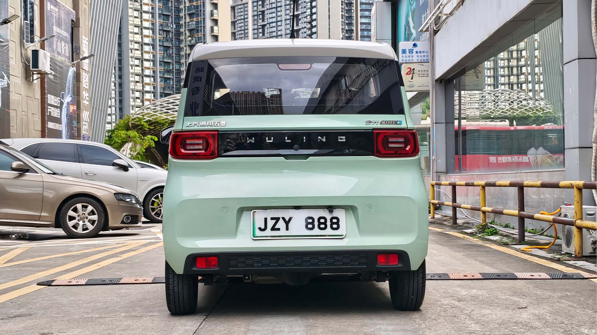 Wuling MINIEV, 2021 6