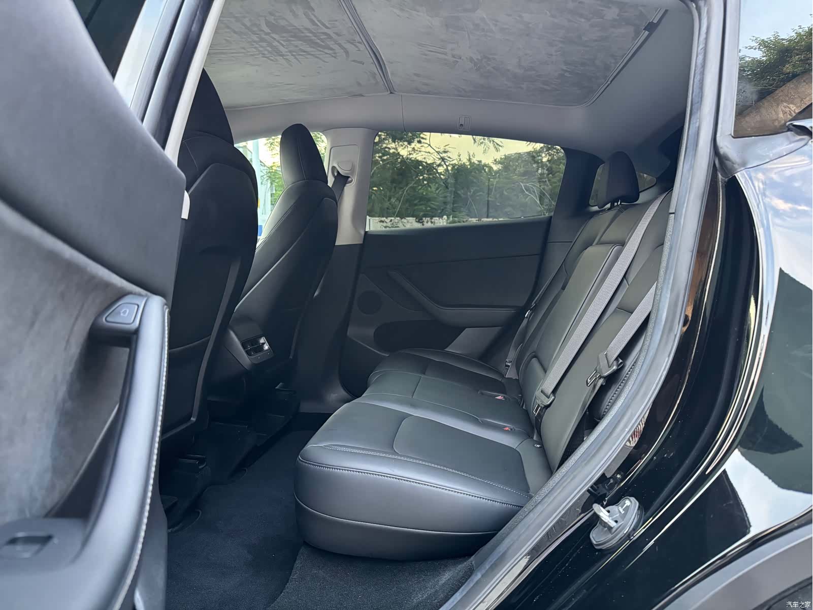 Tesla Model Y, 2023 8