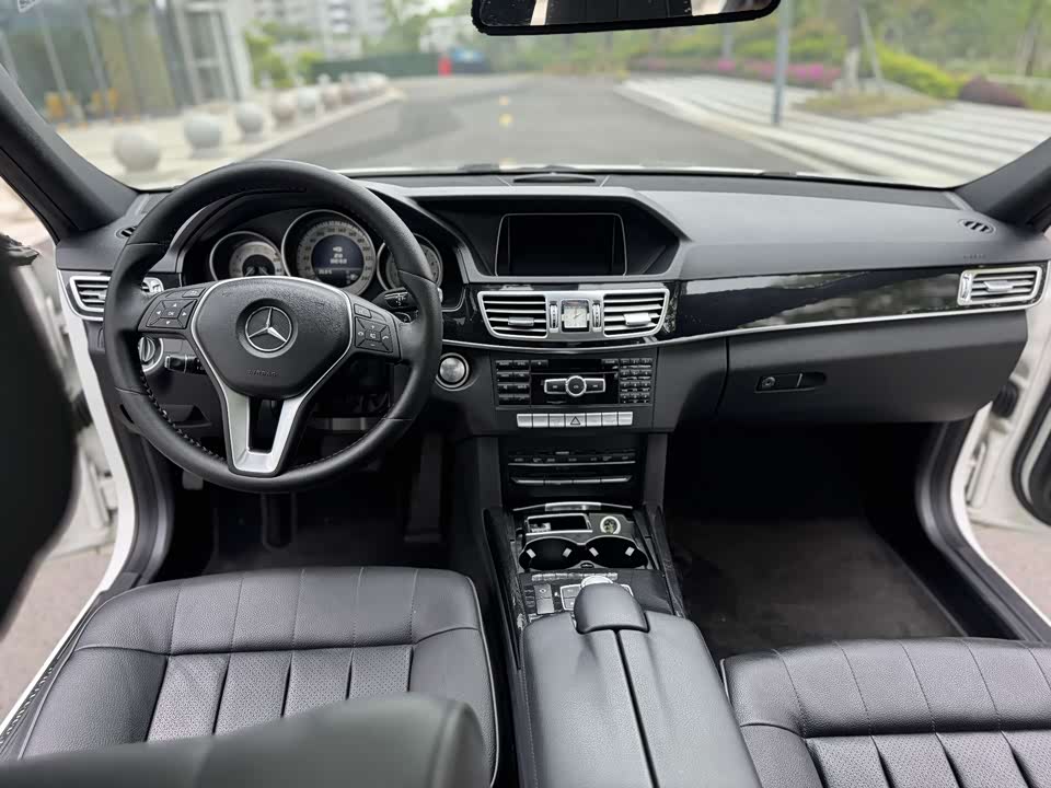 Mercedes-Benz E-class Mercedes-Benz E-class