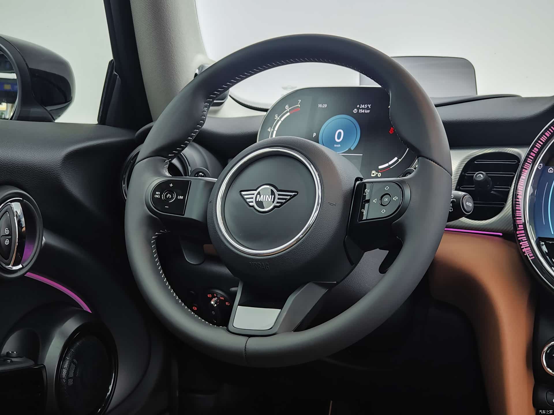 Mini Cooper, 2022 10