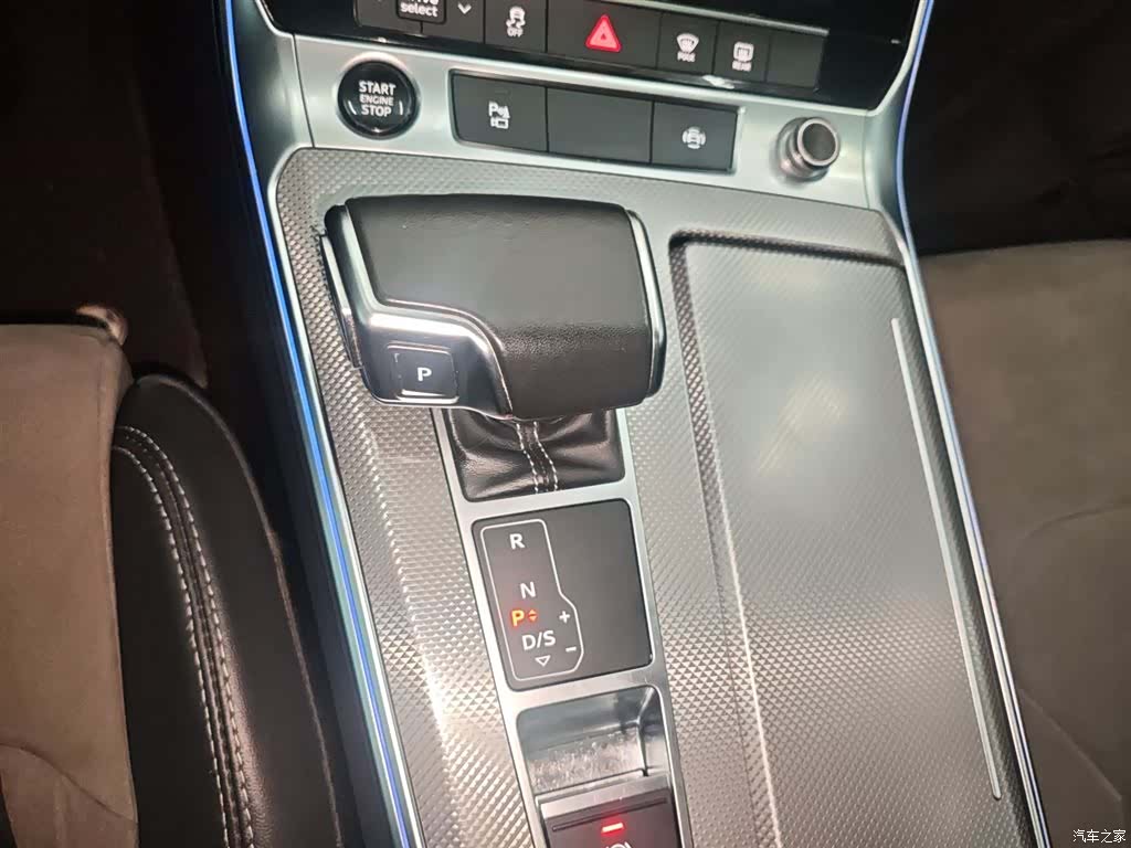 Audi A6L, 2022 10