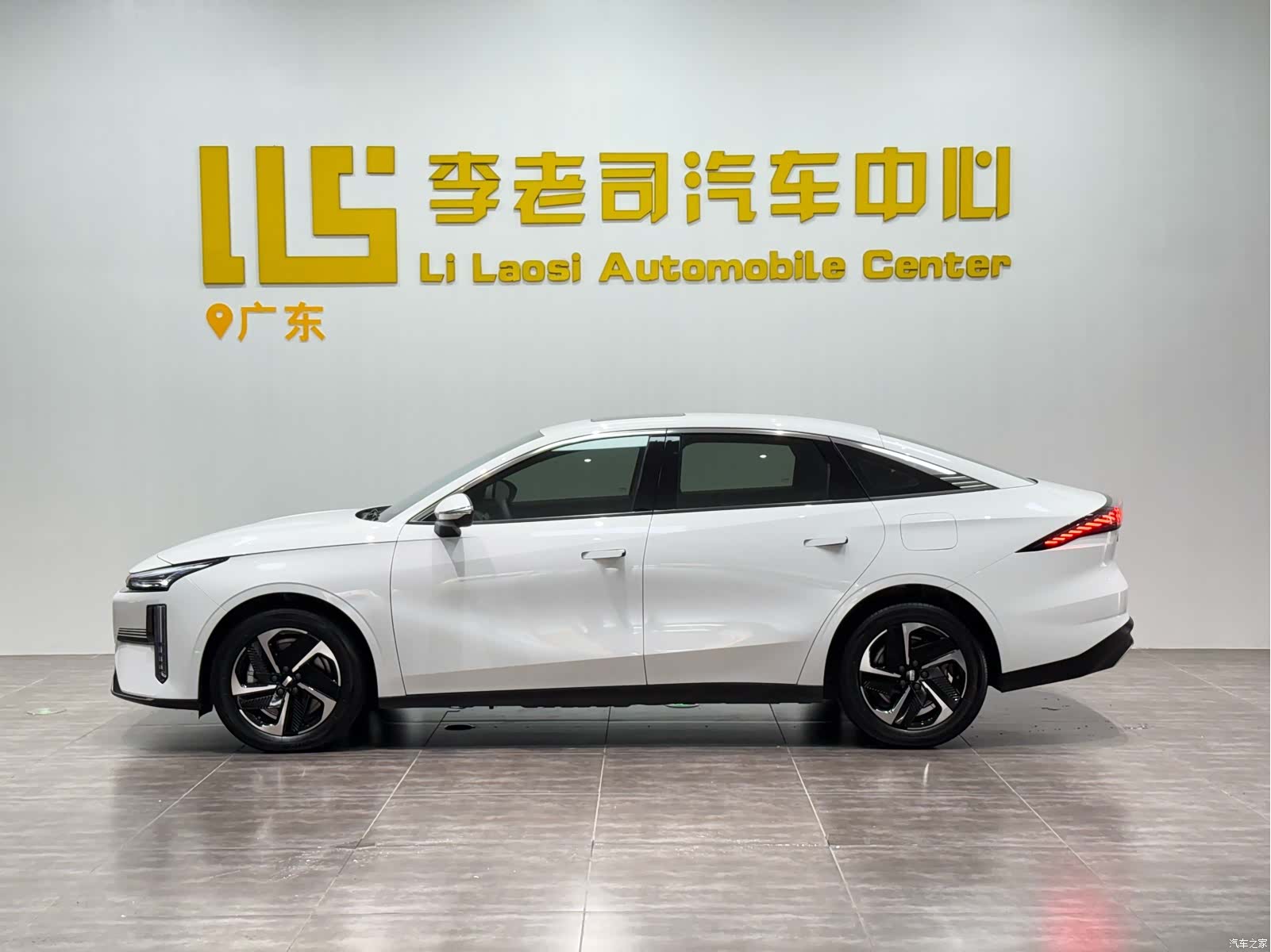 Geely Galaxy L6, 2024 4