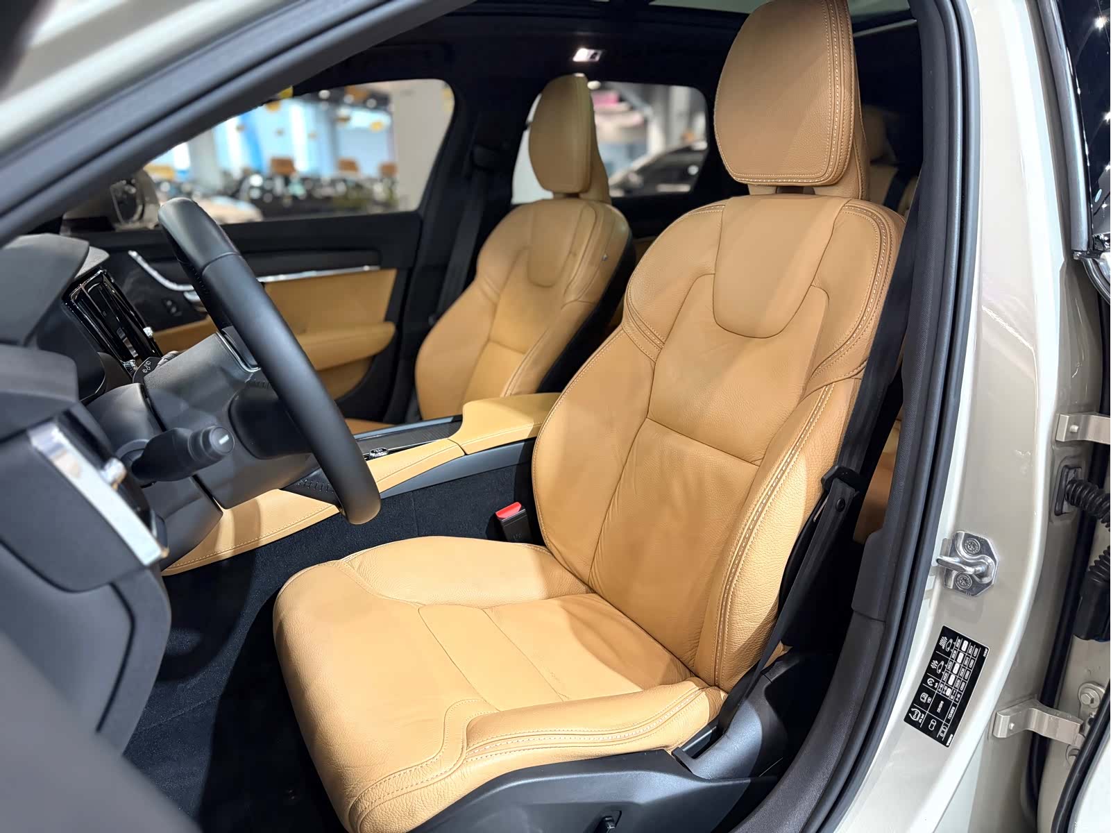 Volvo V90, 2019 32