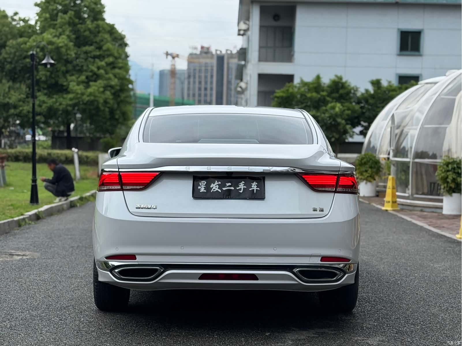 Geely +, 2022 все фото