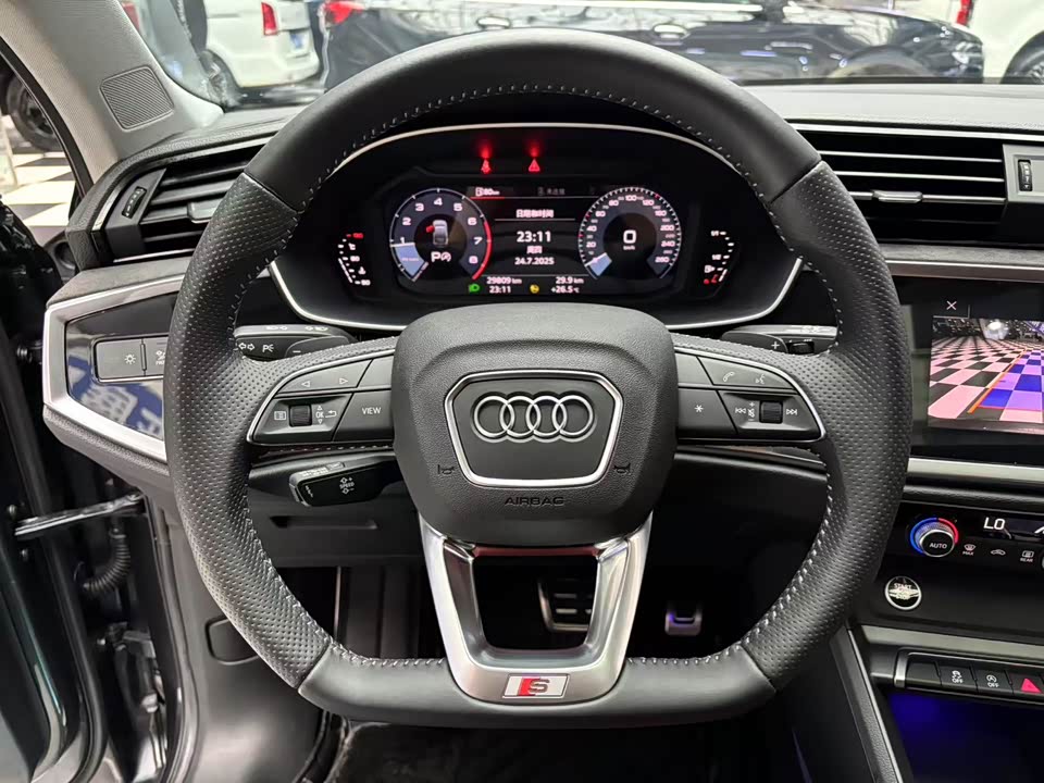 Audi Q3 Sportback Audi Q3 Sportback