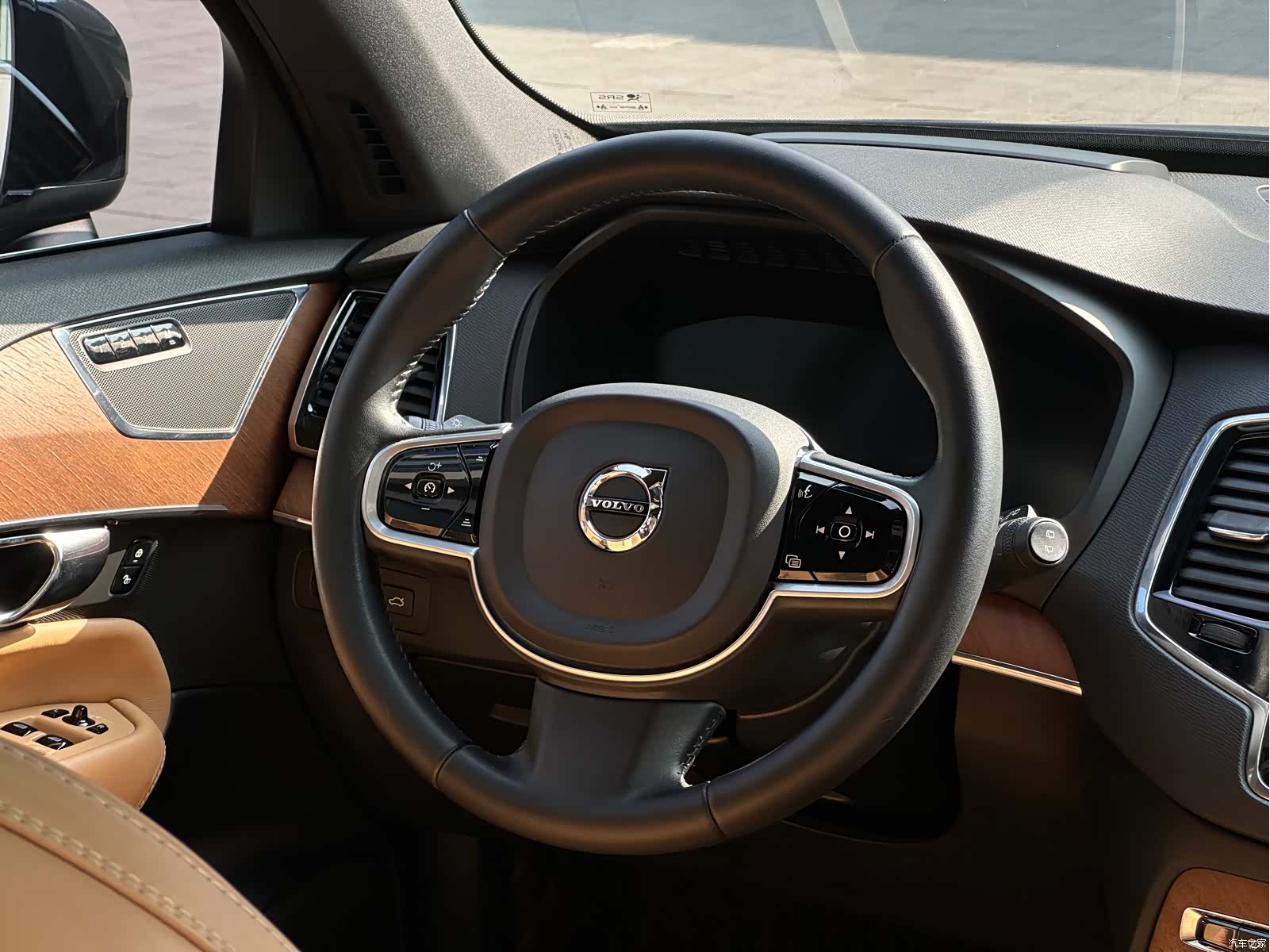 Volvo XC90, 2018 21