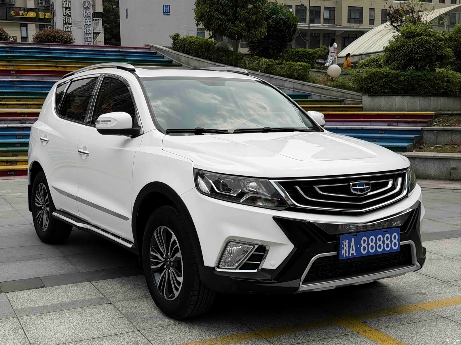 Geely X6, 2017 3