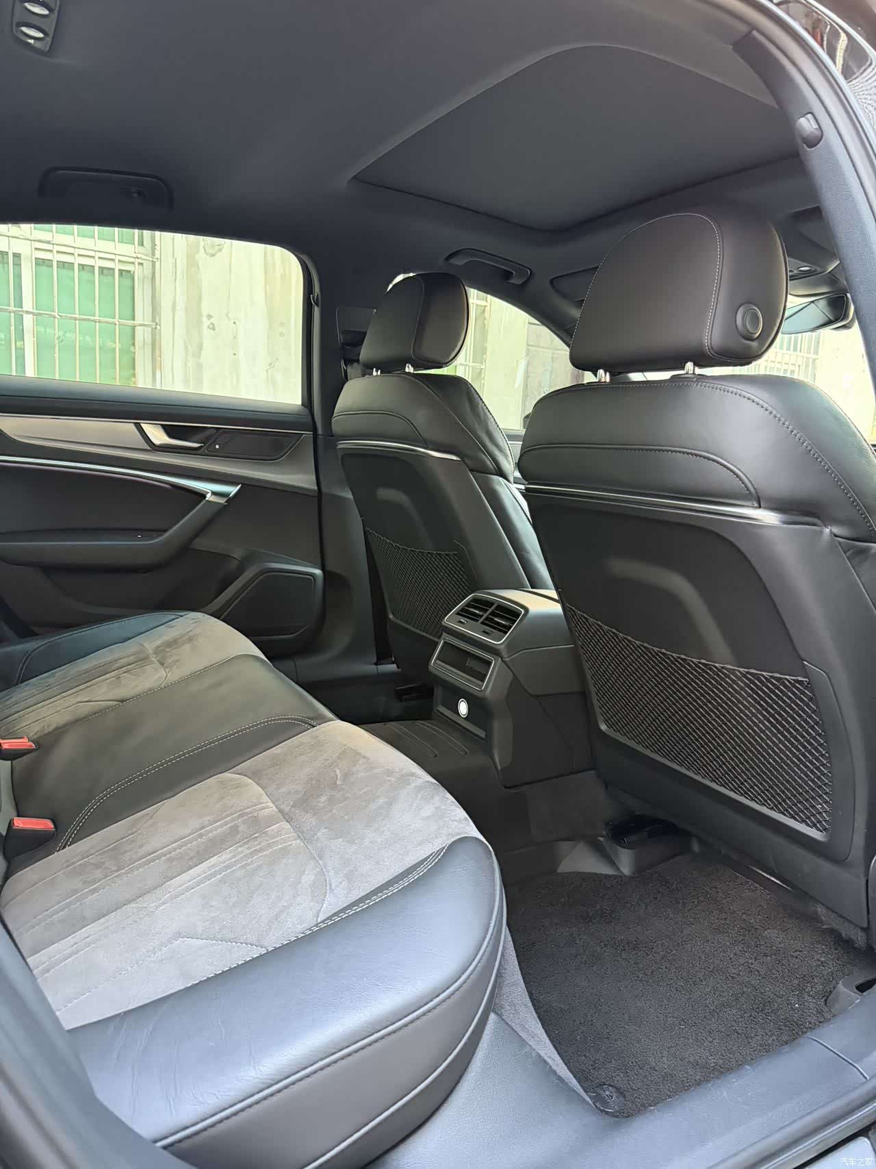 Audi A6L, 2021 10