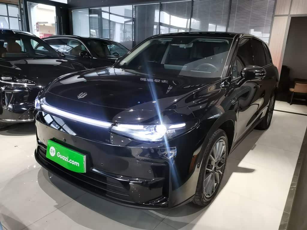 Leapmotor C10