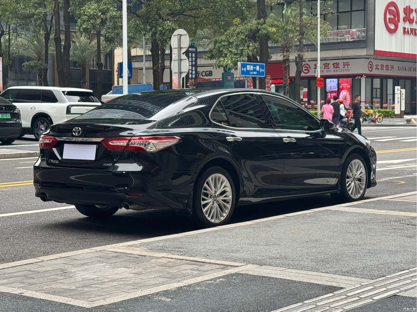 Toyota Camry, 2019 16