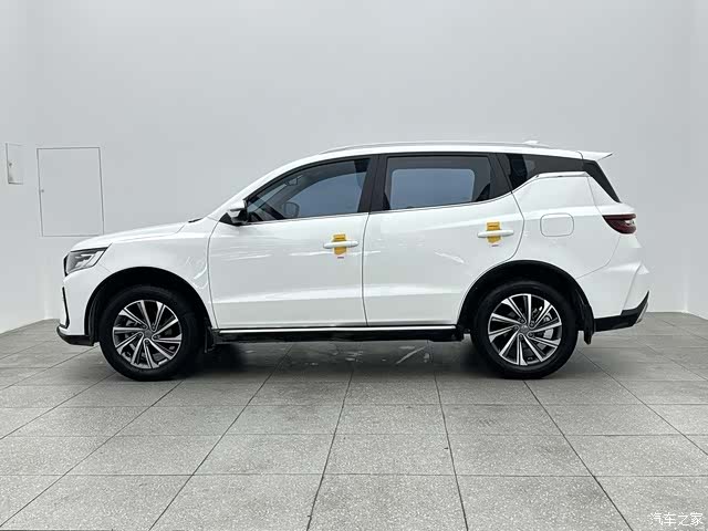 Geely X6, 2022 8