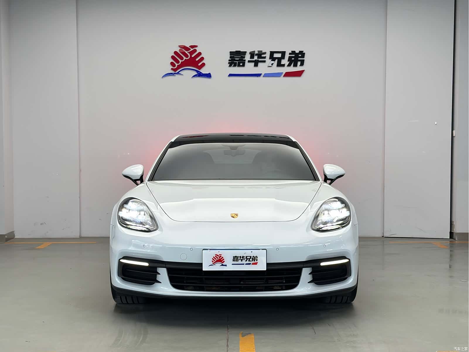 Porsche Panamera, 2018 все фото