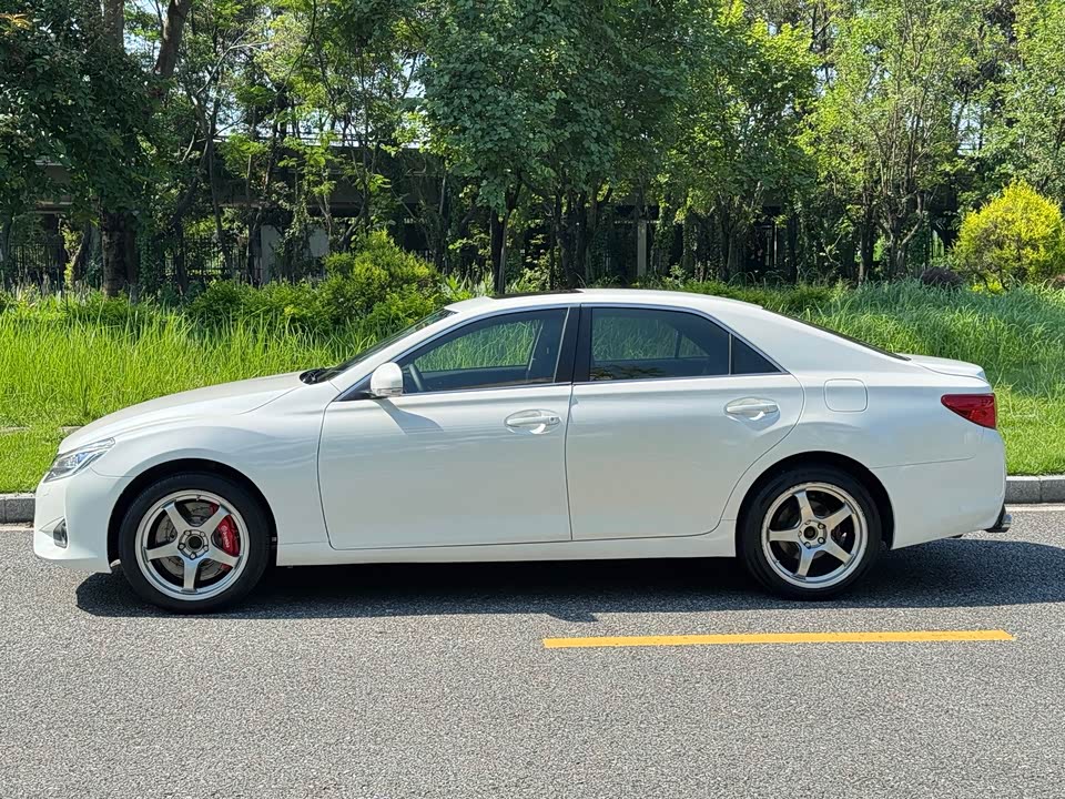 Toyota Reiz Toyota Reiz