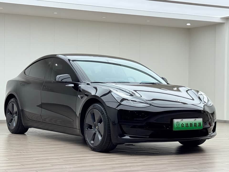 Tesla Model 3 Tesla Model 3