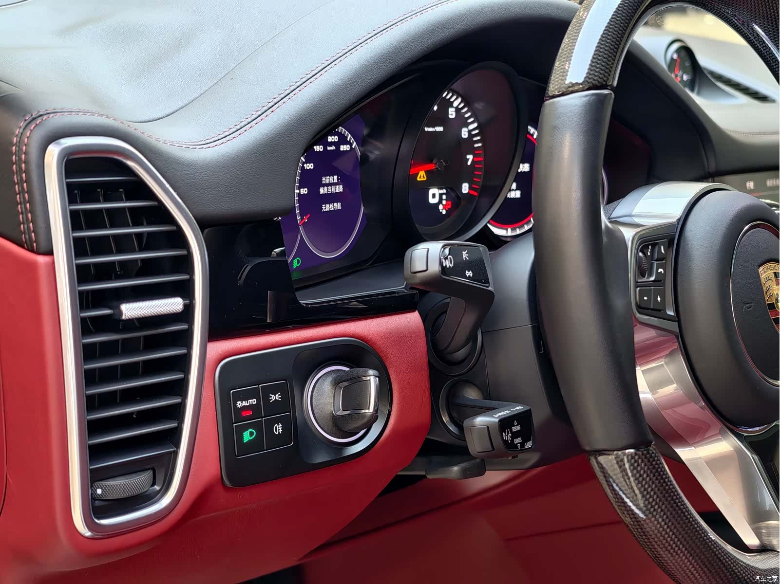 Porsche Cayenne, 2023 все фото