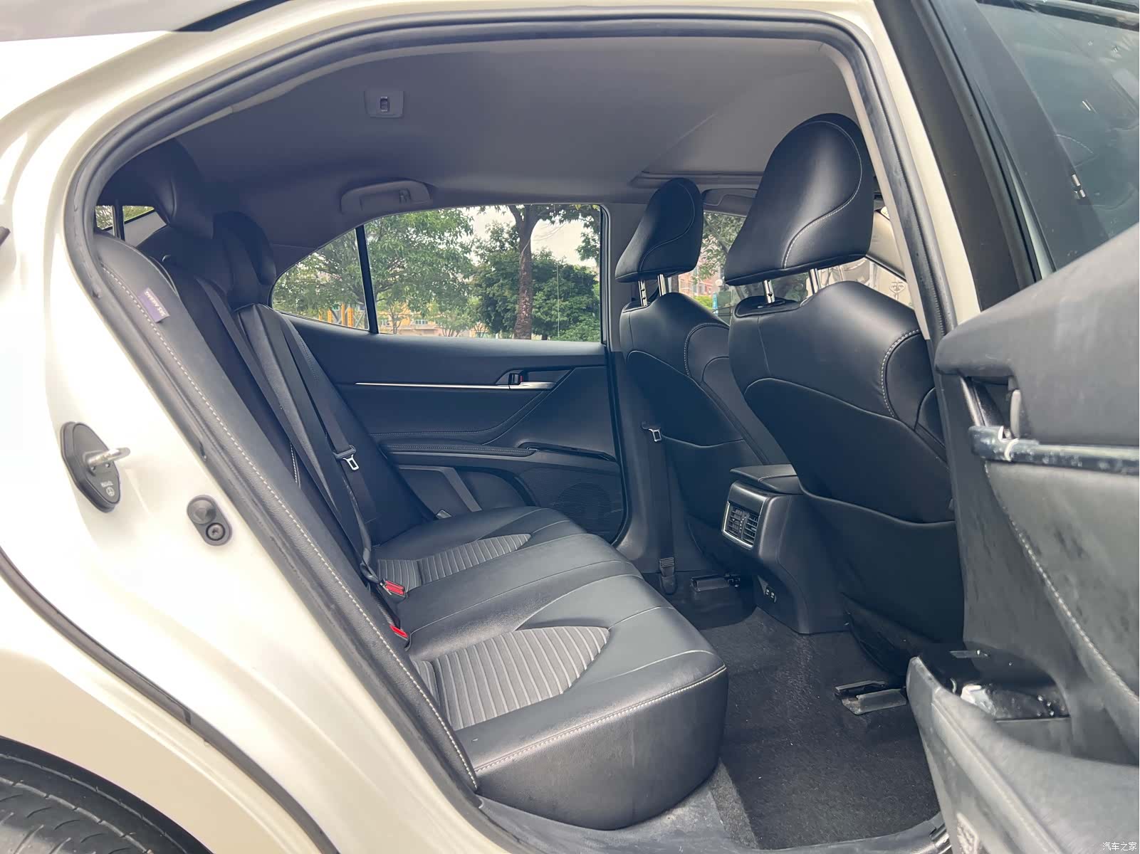 Toyota Camry, 2023 7