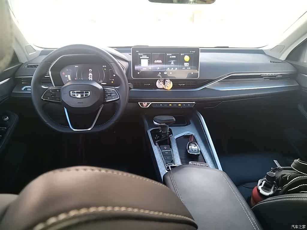Geely Preface, 2022 10