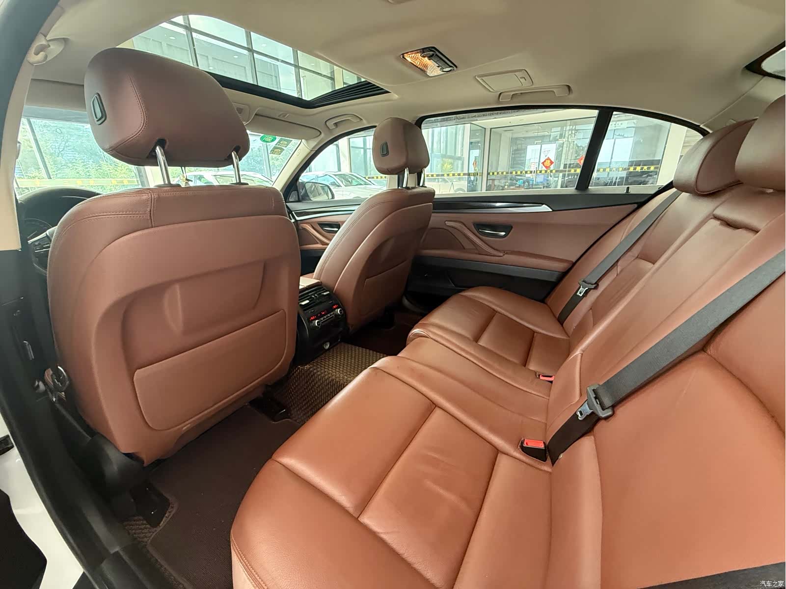 BMW 5 Series, 2016 11