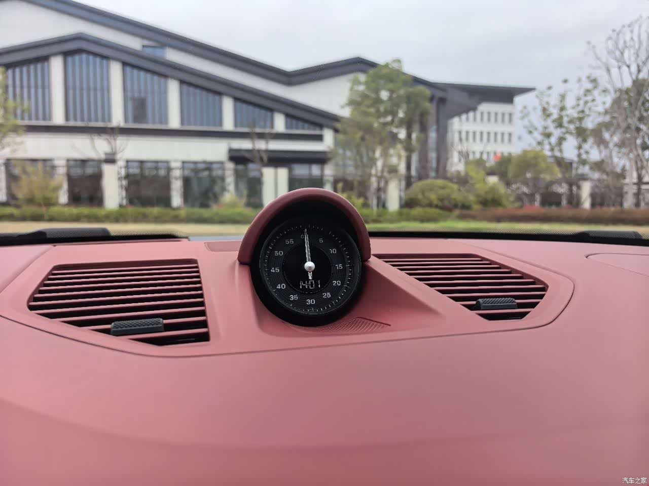 Porsche 911, 2025 14