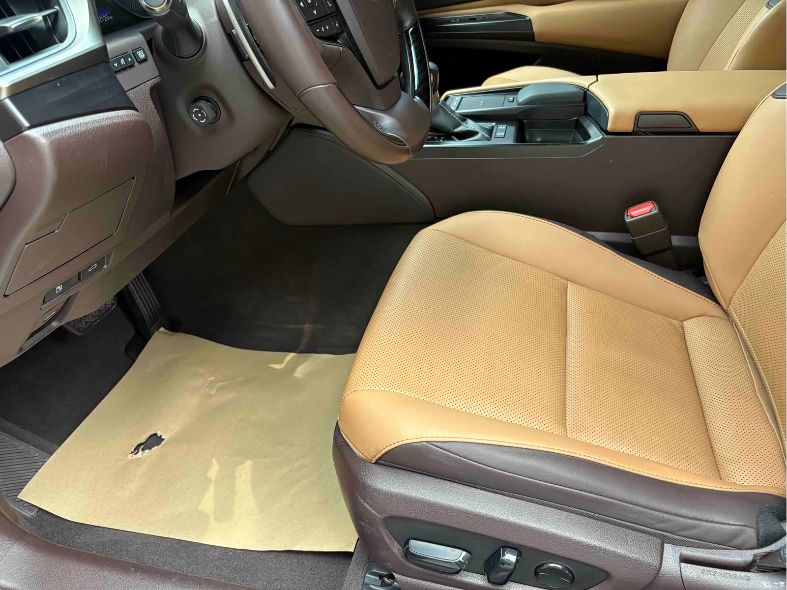 Lexus ES, 2020 11