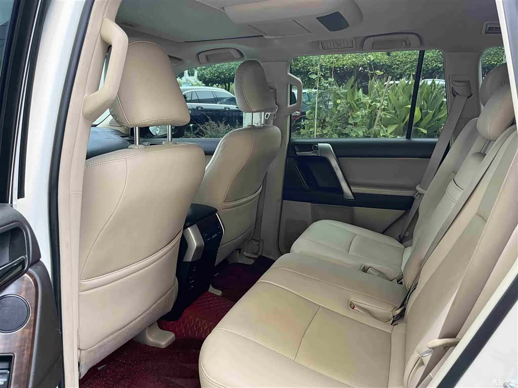 Toyota Prado, 2011 14