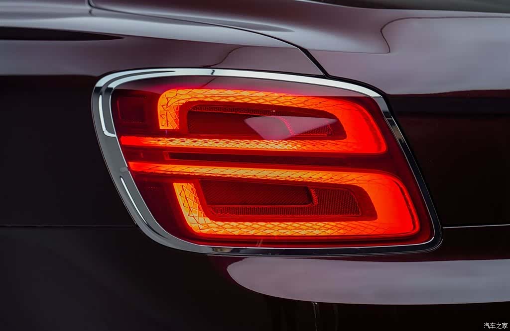 Bentley Flying Spur, 2020 7