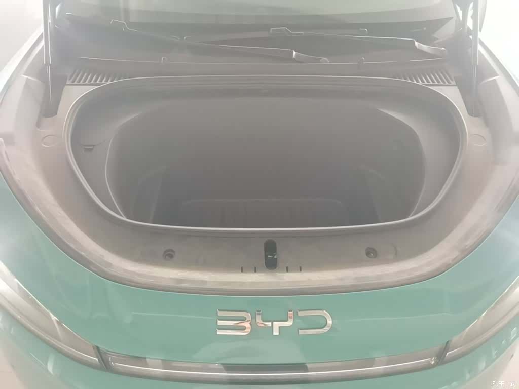 BYD HiAce, 2025 15