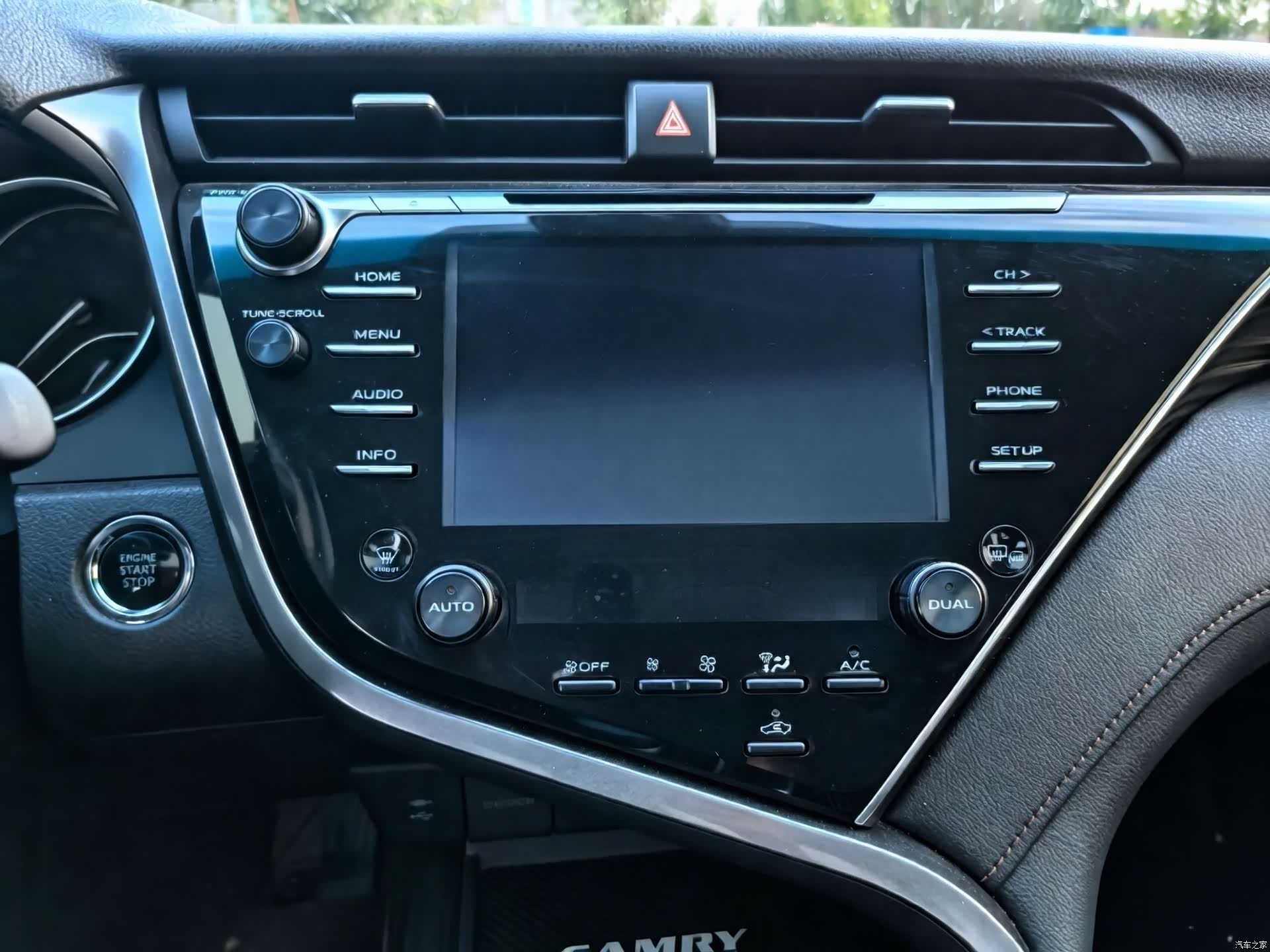 Toyota Camry, 2019 15