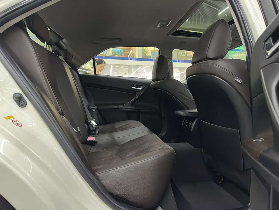 Toyota Reiz Toyota Reiz