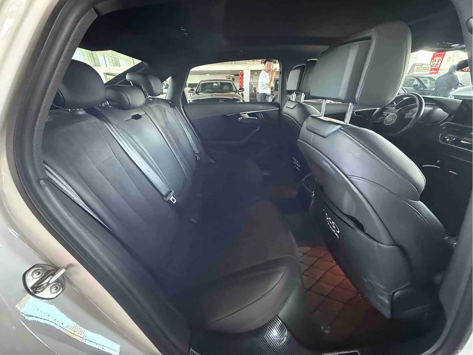 Audi A4L, 2021 9