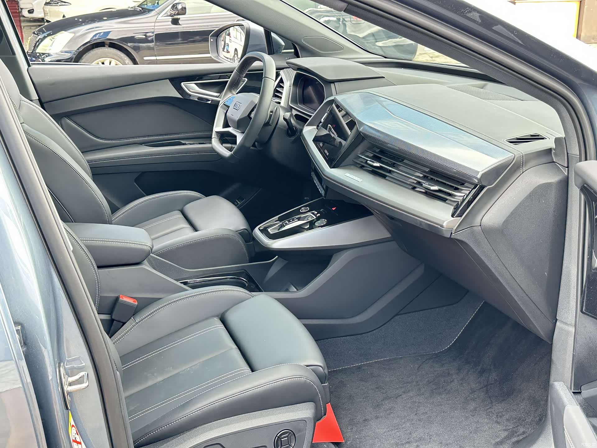Audi Q4 e-tron, 2025 10