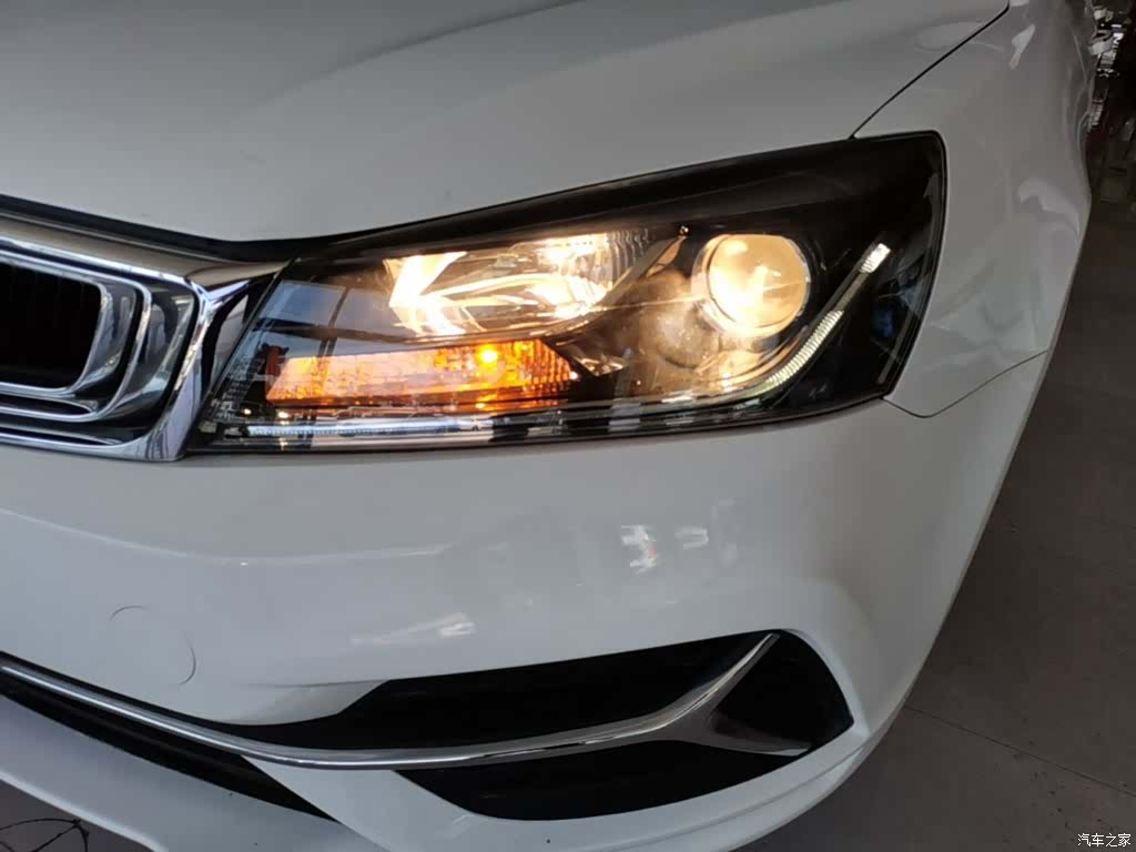 Geely Emgrand, 2019 24