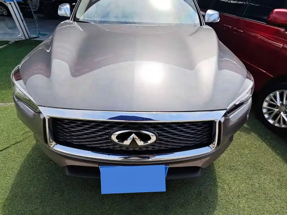 Infiniti QX50