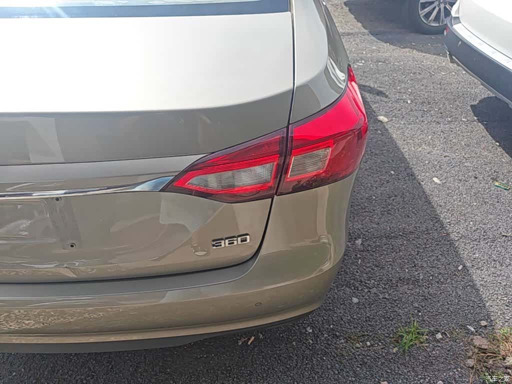 Roewe 360, 2017 8