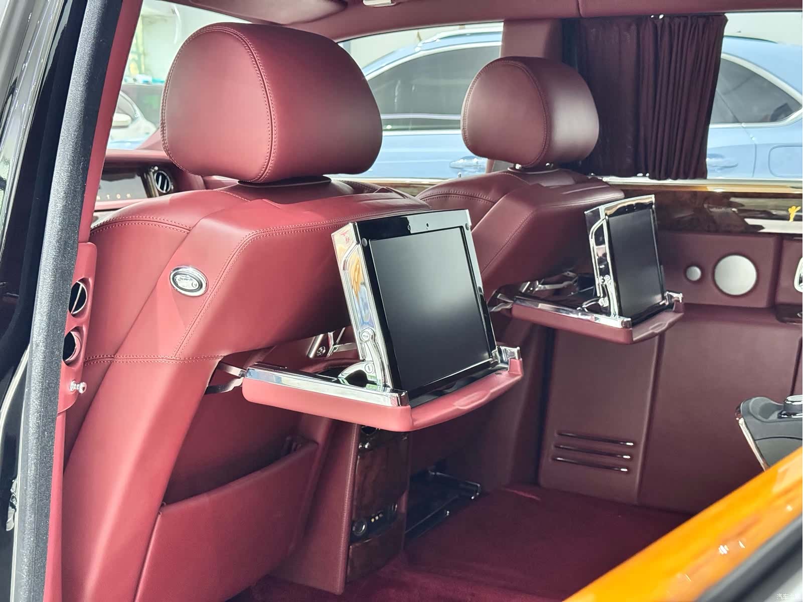 Rolls-Royce Phantom, 2011 28